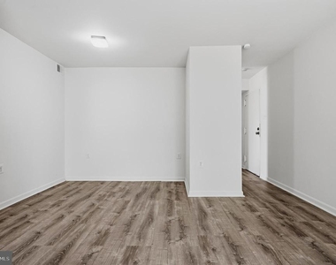 8604 Village Way - Photo Thumbnail 23