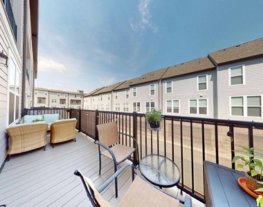 13637 Dulles Technology Drive - Photo Thumbnail 17