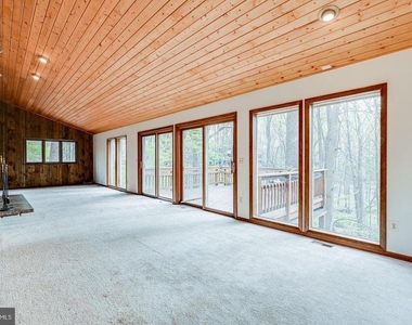 1328 Potomac School Road - Photo Thumbnail 8