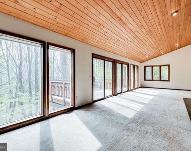 1328 Potomac School Road - Photo Thumbnail 7