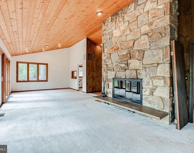 1328 Potomac School Road - Photo Thumbnail 6