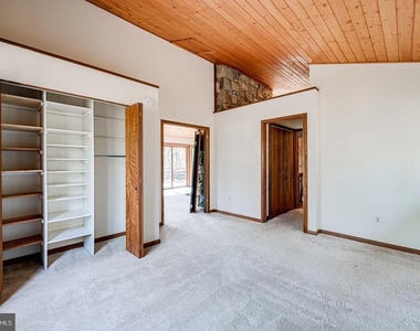 1328 Potomac School Road - Photo Thumbnail 12