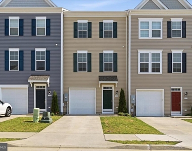 117 Stribling - Photo Thumbnail 1
