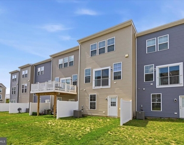 117 Stribling - Photo Thumbnail 24