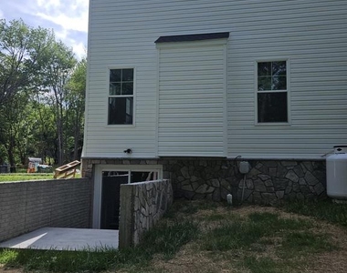 4825 Stonefield Lane - Photo Thumbnail 5