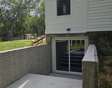 4825 Stonefield Lane - Photo Thumbnail 3