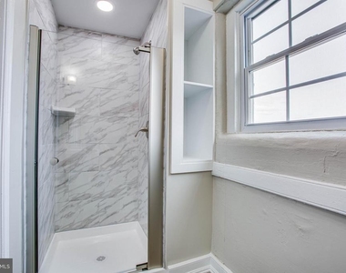 312 William Street - Photo Thumbnail 11