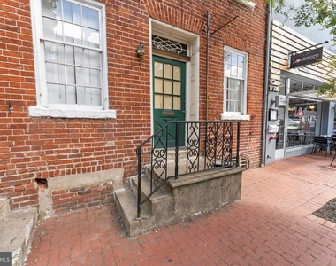 312 William Street - Photo Thumbnail 2