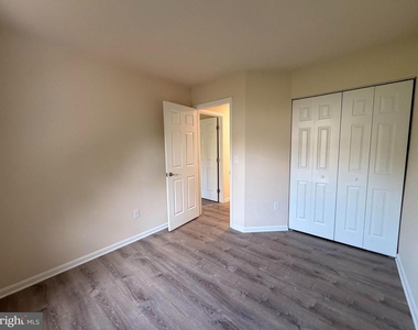 665 Highview Court - Photo Thumbnail 12