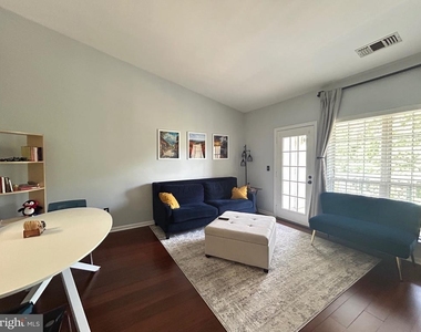 4561 Strutfield Lane - Photo Thumbnail 6