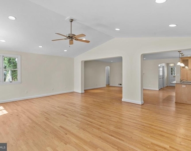 5534 17th Street N - Photo Thumbnail 10