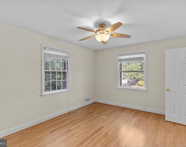 5534 17th Street N - Photo Thumbnail 13