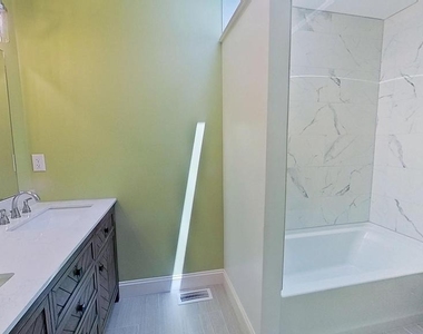 1443 W College Avenue - Photo Thumbnail 4