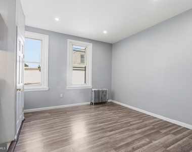 4721 Melrose Street - Photo Thumbnail 4
