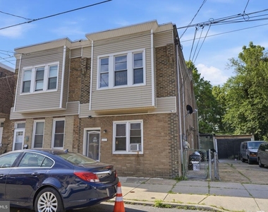 4721 Melrose Street - Photo Thumbnail 16