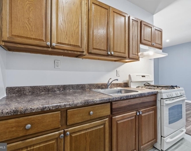 4721 Melrose Street - Photo Thumbnail 9