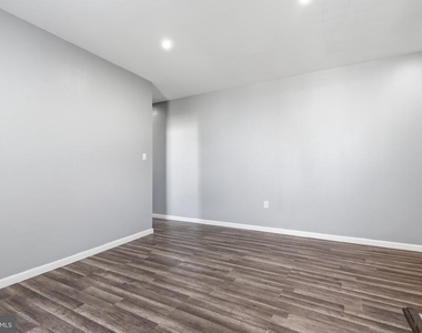 4721 Melrose Street - Photo Thumbnail 2
