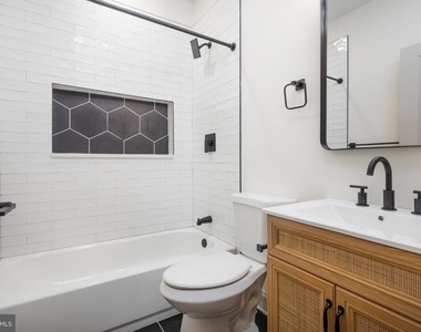 2912 W Susquehanna Avenue - Photo Thumbnail 44