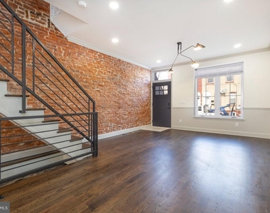 2912 W Susquehanna Avenue - Photo Thumbnail 17