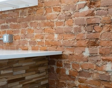 2912 W Susquehanna Avenue - Photo Thumbnail 57