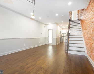 2912 W Susquehanna Avenue - Photo Thumbnail 13