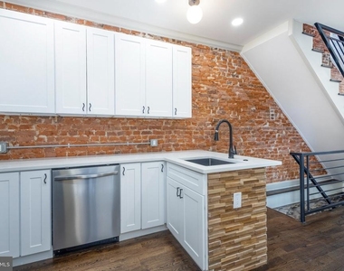 2912 W Susquehanna Avenue - Photo Thumbnail 8
