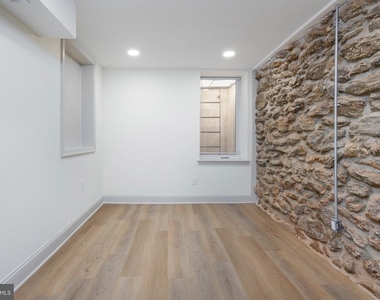 2912 W Susquehanna Avenue - Photo Thumbnail 25