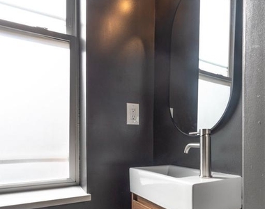 2912 W Susquehanna Avenue - Photo Thumbnail 24