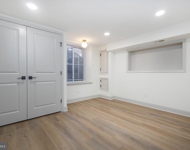 2912 W Susquehanna Avenue - Photo Thumbnail 37