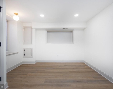 2912 W Susquehanna Avenue - Photo Thumbnail 35