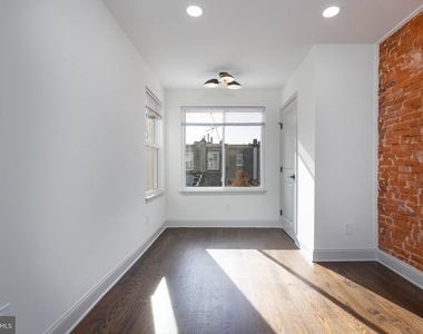 2912 W Susquehanna Avenue - Photo Thumbnail 39