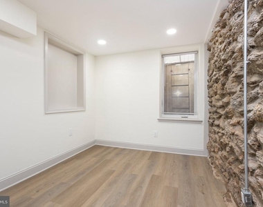 2912 W Susquehanna Avenue - Photo Thumbnail 26