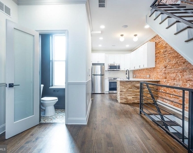 2912 W Susquehanna Avenue - Photo Thumbnail 12