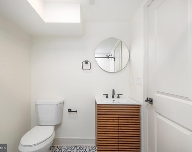 2912 W Susquehanna Avenue - Photo Thumbnail 30