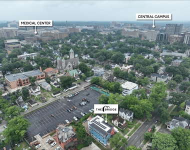 530 N Division Street - Photo Thumbnail 3