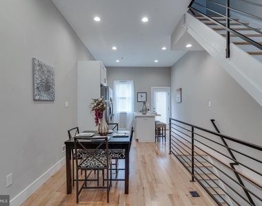 1436 N Corlies Street - Photo Thumbnail 4