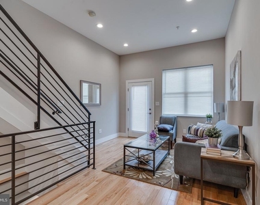 1436 N Corlies Street - Photo Thumbnail 8