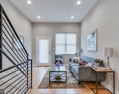 1436 N Corlies Street - Photo Thumbnail 2