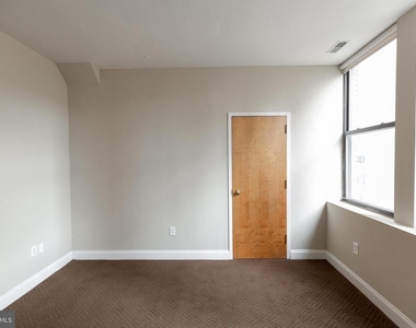 220 S 16th Street - Photo Thumbnail 32