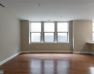 220 S 16th Street - Photo Thumbnail 13