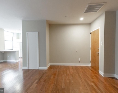 220 S 16th Street - Photo Thumbnail 12