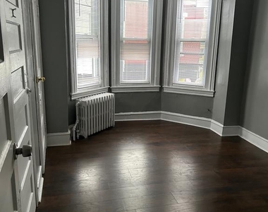 6140 Vine Street - Photo Thumbnail 3