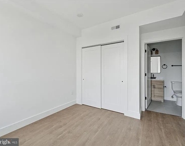 2520 N Front St - Photo Thumbnail 3