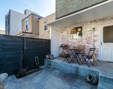2155 E Letterly Street - Photo Thumbnail 12