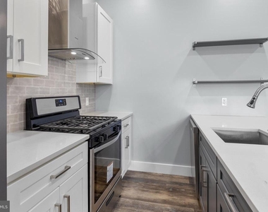 342 W Queen Lane - Photo Thumbnail 10