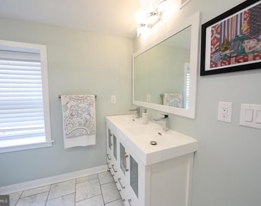 2019 W Girard Avenue - Photo Thumbnail 24