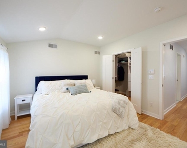 2019 W Girard Avenue - Photo Thumbnail 27