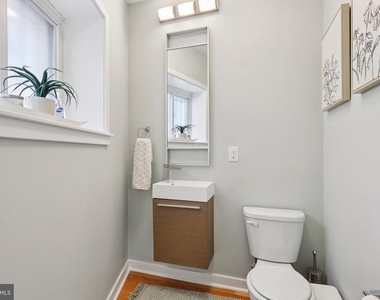 2019 W Girard Avenue - Photo Thumbnail 15