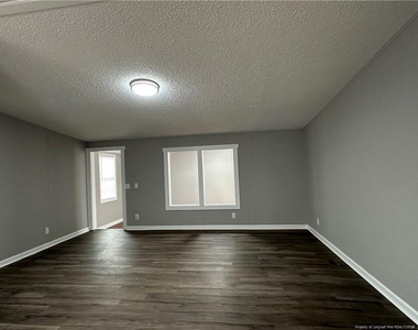 4921 Sand Mine Drive - Photo Thumbnail 4