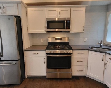 1728 N Stillman Street - Photo Thumbnail 5